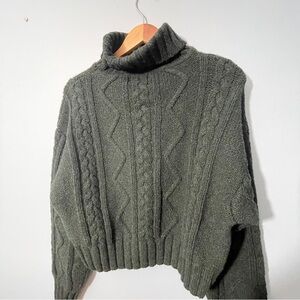 Chunky WOOL Turtleneck Sweater